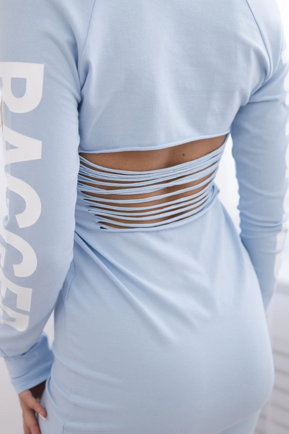 Zerlumptes blaues Kleid