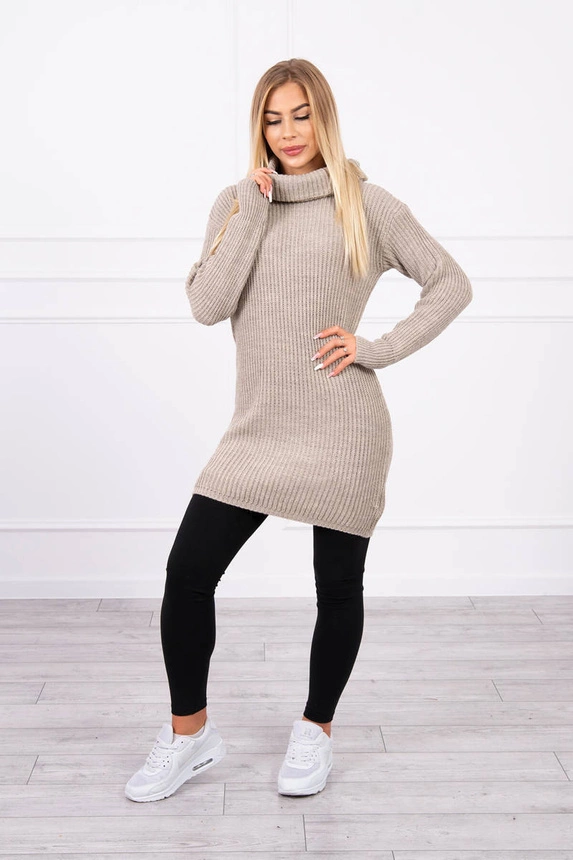 Rollkragenpullover beige