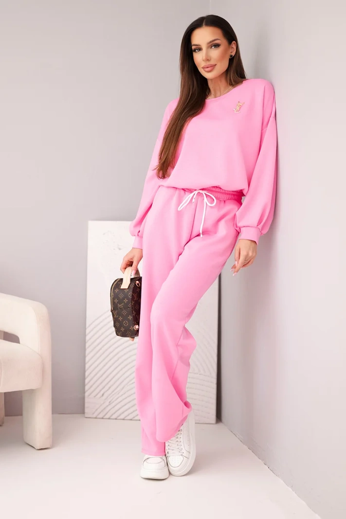 Dámská souprava máslová mikina s broží a kalhoty s rovnou nohavicí světle růžový