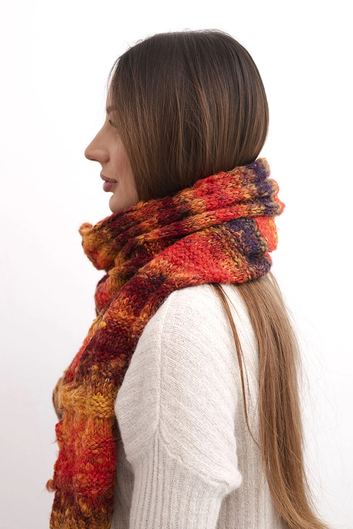 Damen Schal aus weicher und warmer Wolle in bunten Streifen KN19 orange