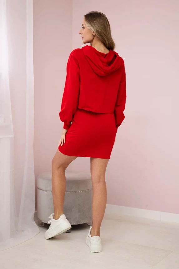 Souprava halenky a sukně červená