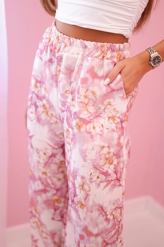 Damenhose mit weitem Bein und Blumenprint rosa