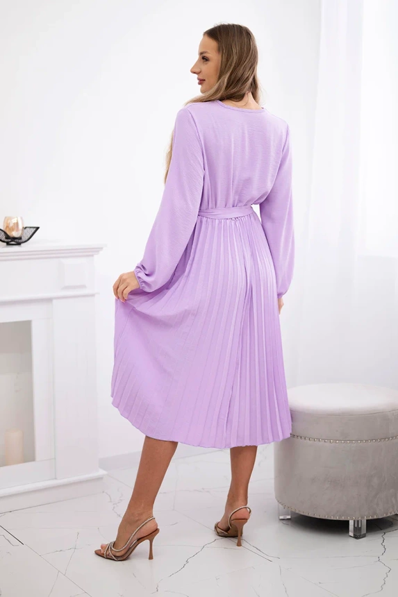 Dress tied with a pleated hem light purple