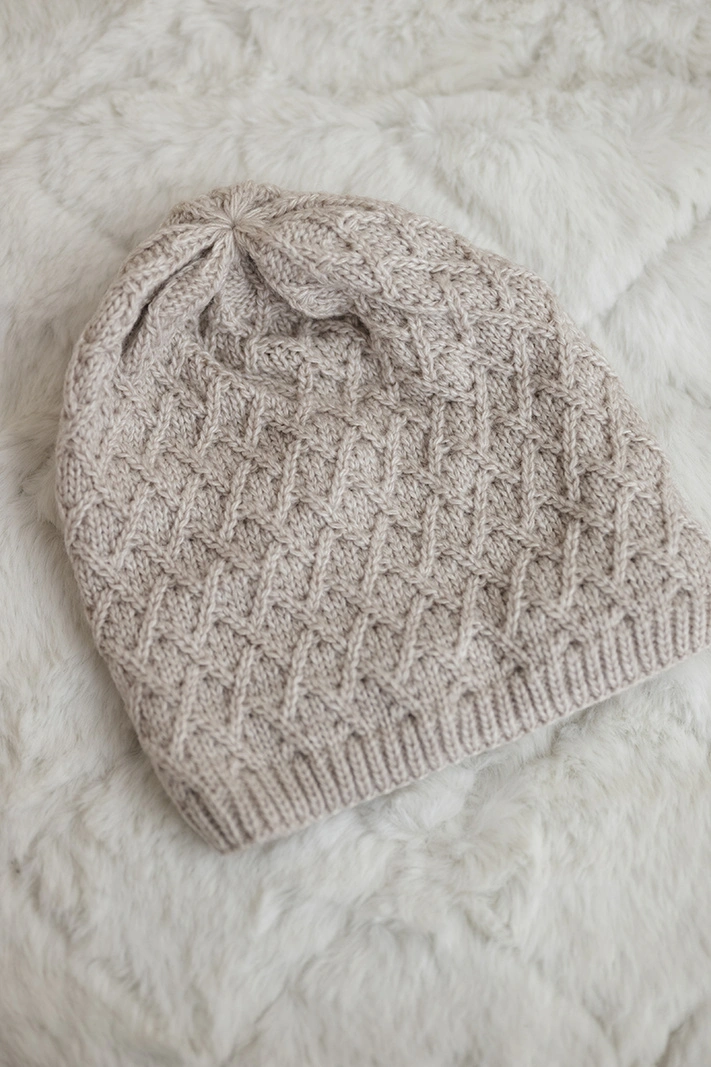 Vilnonė kepurė K204 beige