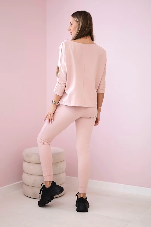 Set with Queen print dark powdered pink