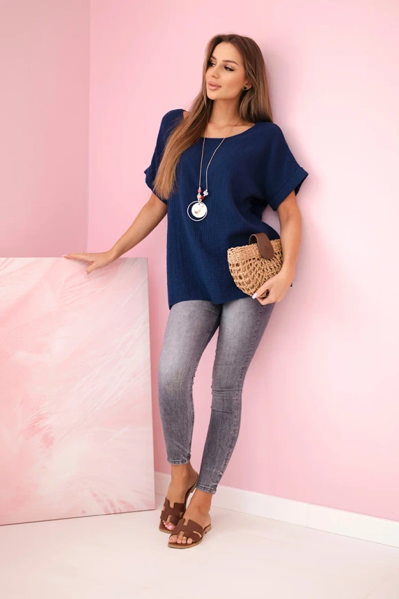 Musselin-Bluse mit Halskette marineblau