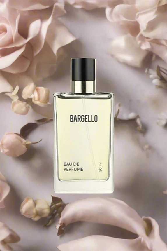 Dámske parfumy 135 s pudrovou vôňou a nádychom jazmínu a santalového dreva 50 ml