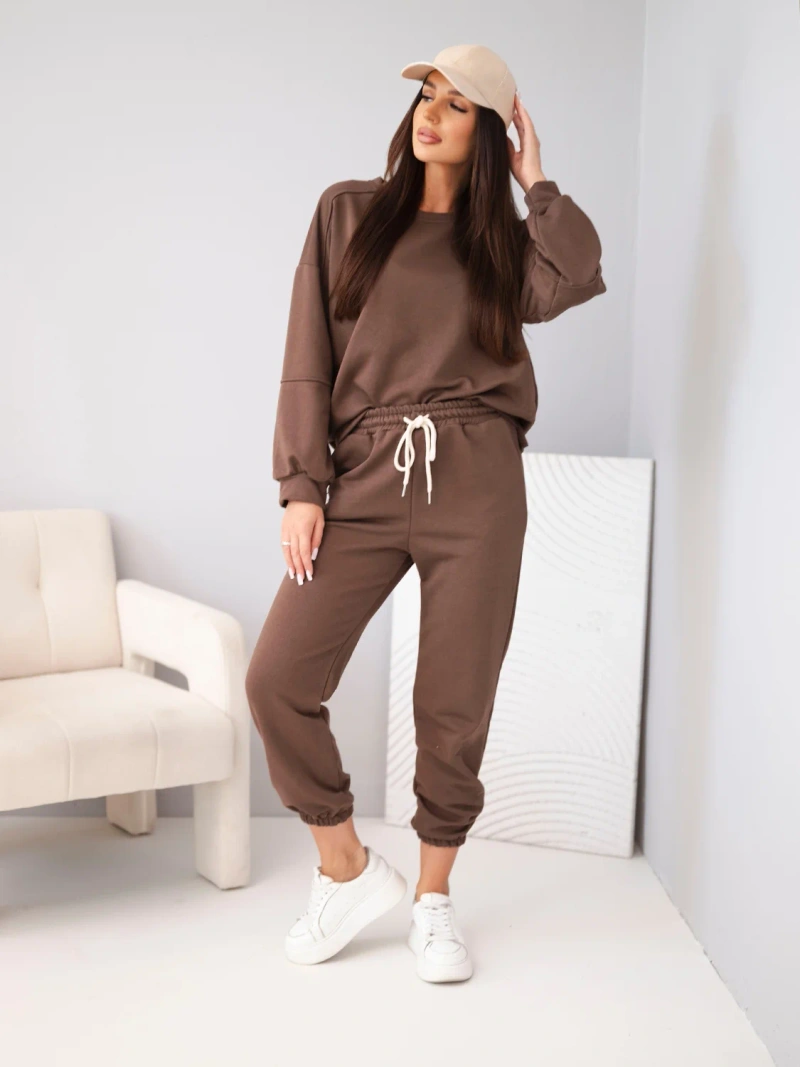 Women's cotton set with sweatshirt and jogger pants brown
