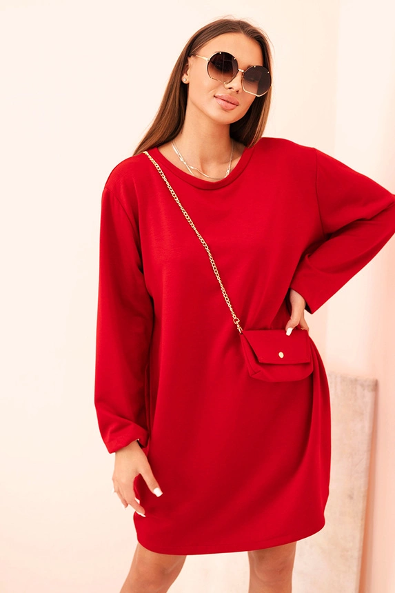 Damenkleid aus Viskose in Übergröße mit einer Kette Tasche rot