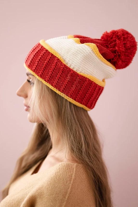 Moteriška kepurė Kinga K297 red+mustard+ecru