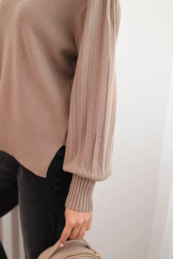 Damenpullover aus Viskose mit langen Ärmeln und seitlichen Schlitzen fango