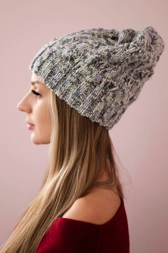 Cap with fleece Roksana K209 gray + purple + ecru