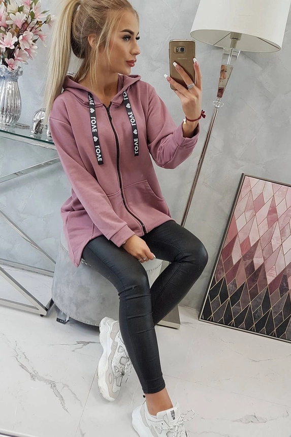 Sweatshirt with longer back and hood dark pink