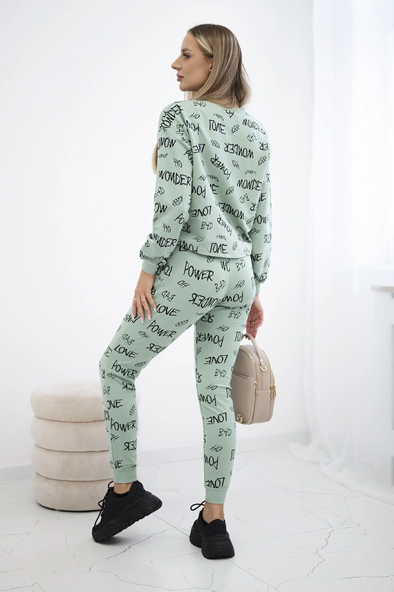 Set with inscriptions dark mint