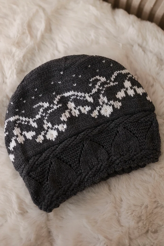 Women's cap Kira K374 dark gray