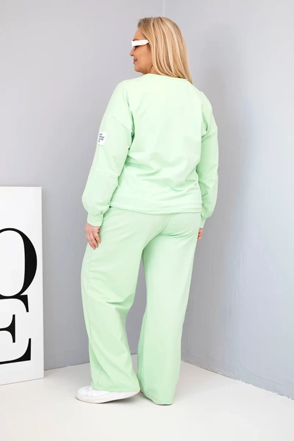 Dámsky komplet Plus Size z bavlny s voľnou mikinou a nohavicami so širokým strihom pistáciový