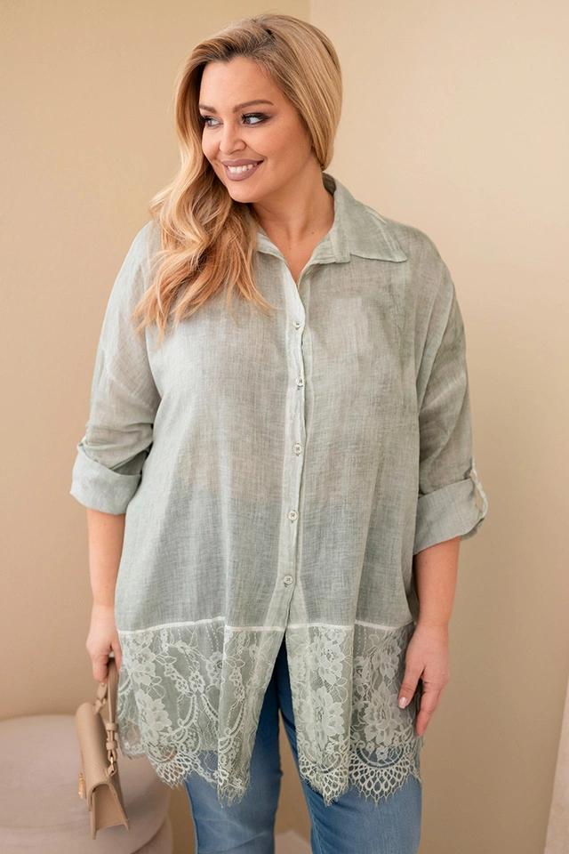 Damenbluse Plus Size aus Baumwolle mit Spitzenverzierung khaki