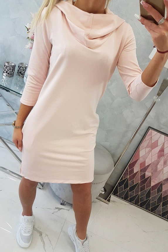 Suknelė su gobtuvu ir kišenėmis rožinės spalvos