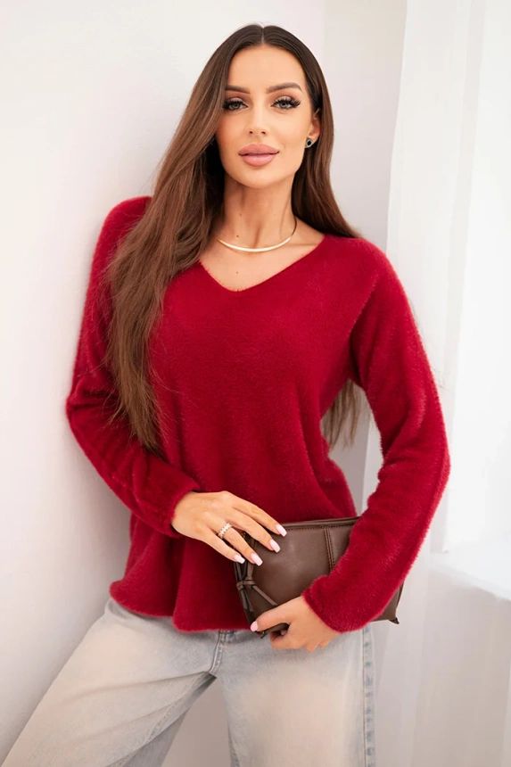 Women's sweater made of soft knit with a V-neck burgundy