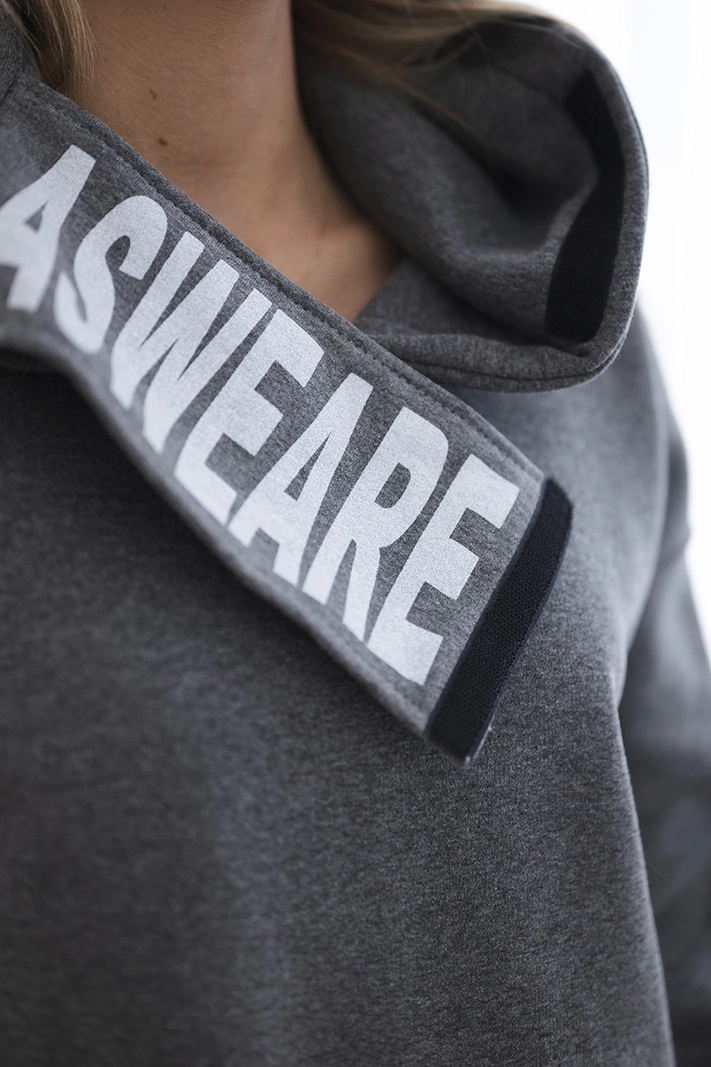 Padded sweatshirt with hood graphite