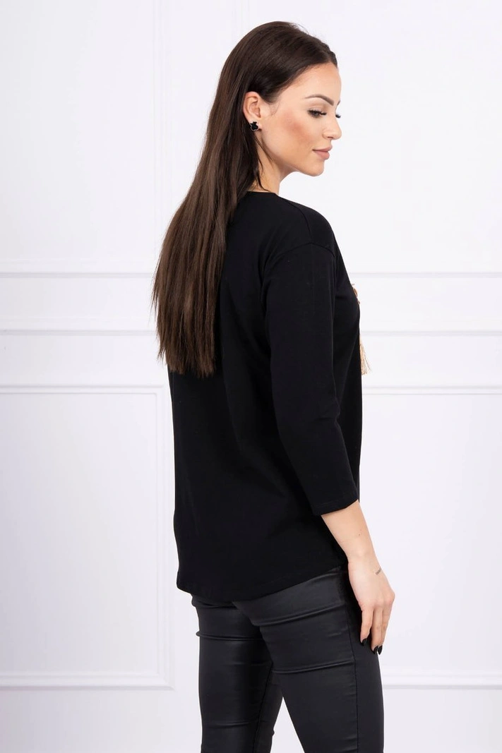 Blouse with graphics 3D and decorative pom pom black