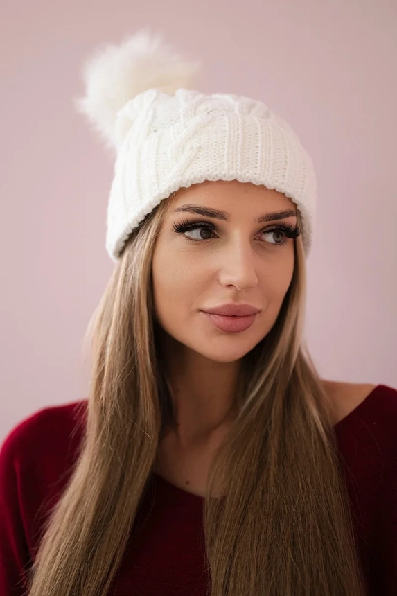 Čapica s fleece Warkocz K226 biely