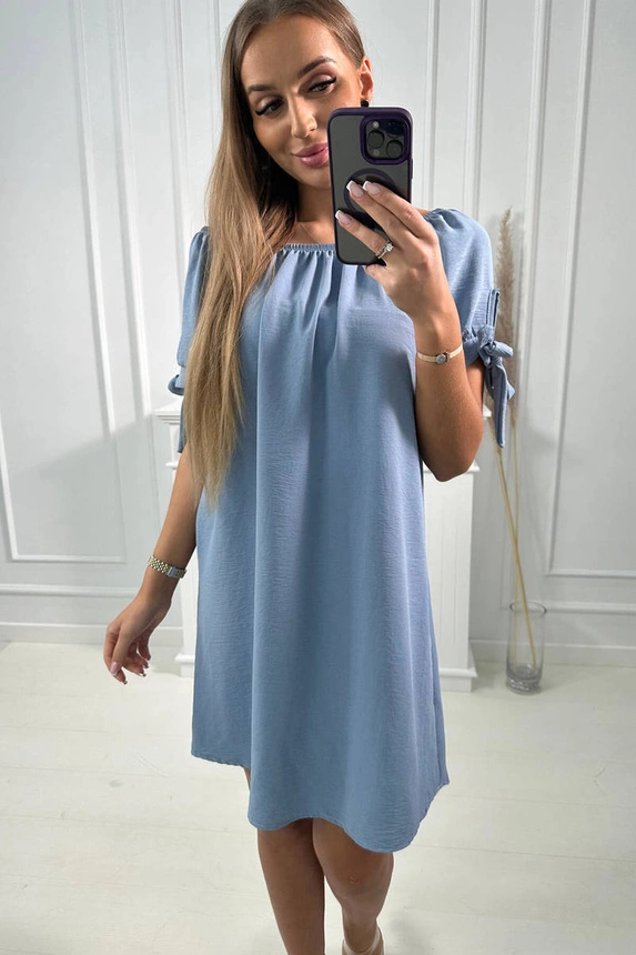 Kleid an den Ärmeln gebunden helles Denim