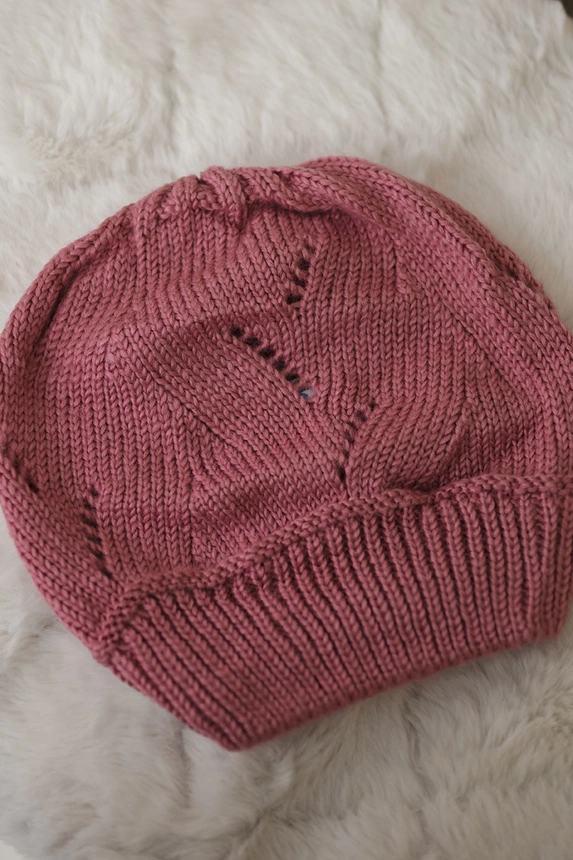 Women's cap Ingrid K371 dark pink