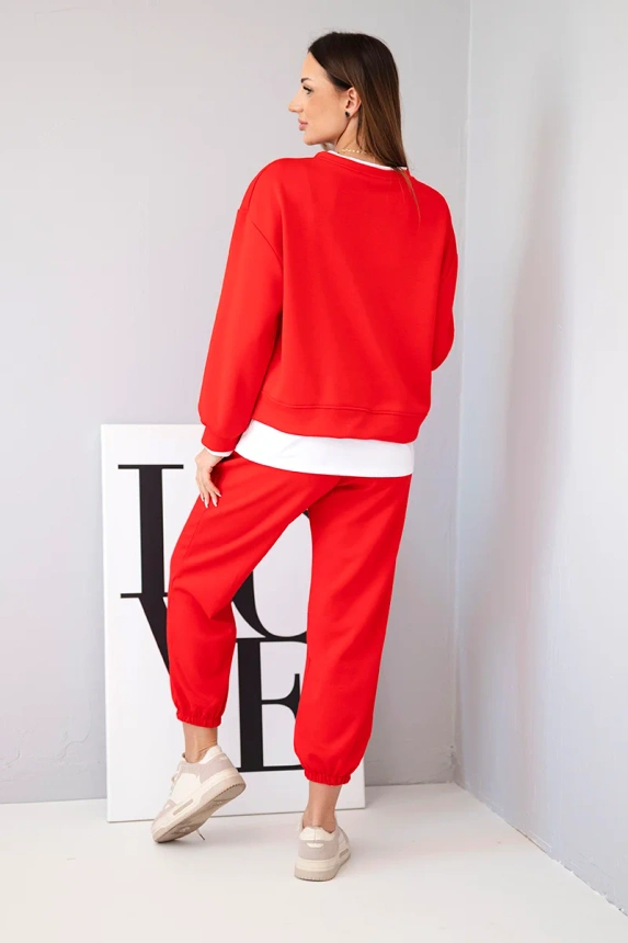 Women's set with a loose sweatshirt and sweatpants red