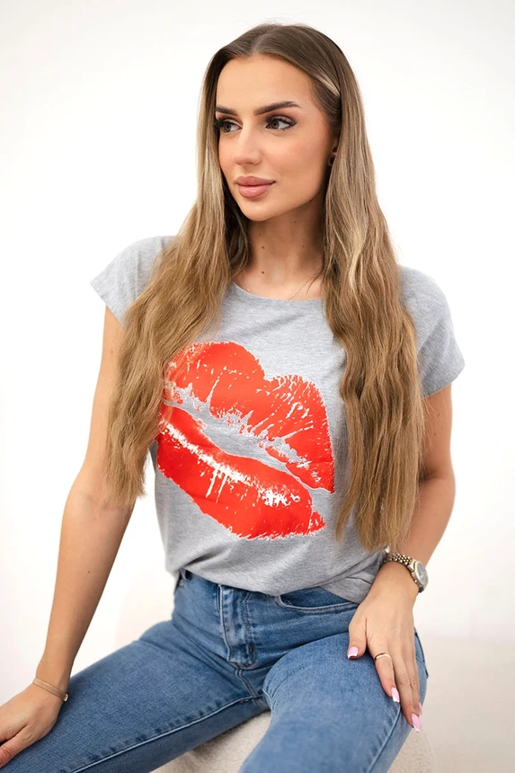 Blouse with lips print gray