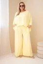 Komplet damski Plus Size wiskozowy z szerokimi spodniami i bluzką żółty