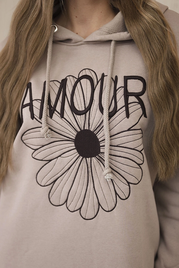 Ilga izoliuota suknelė su siuvinėjimais dunkelbeige