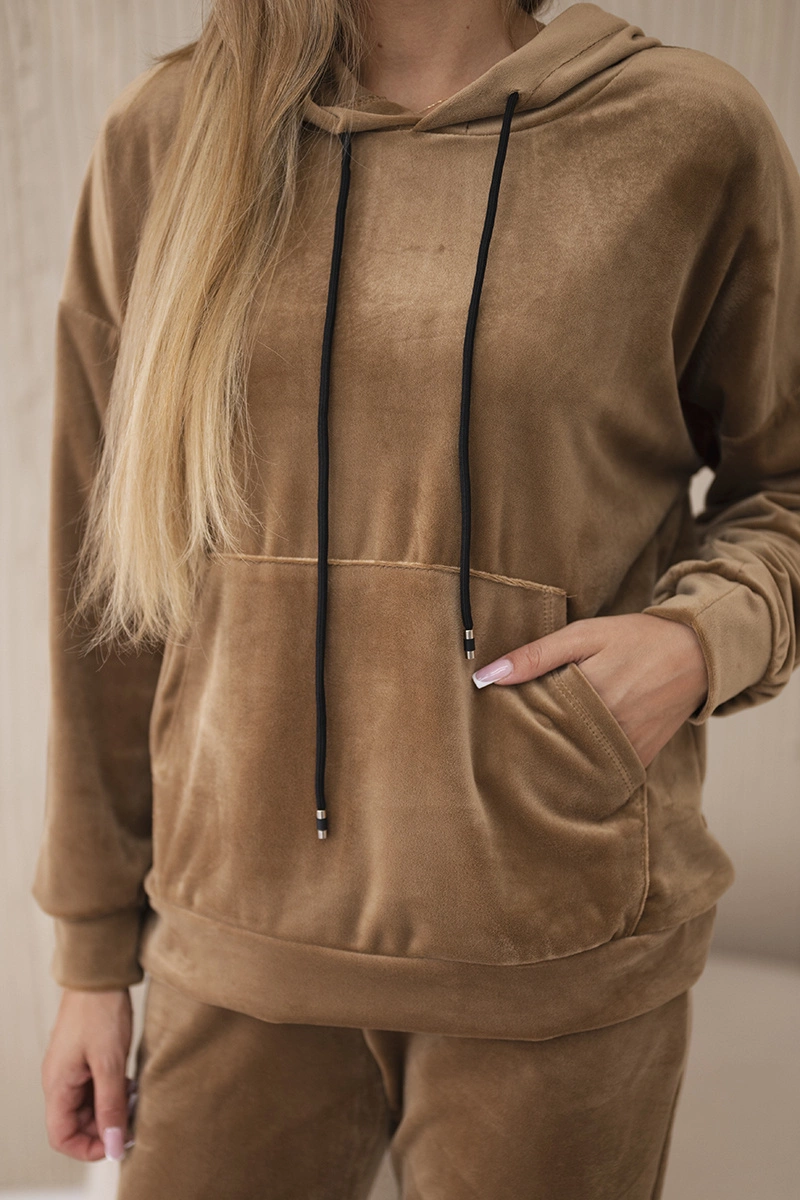 Komplet welurowy bluza kangurka + spodnie camelowy zdjęcie 4