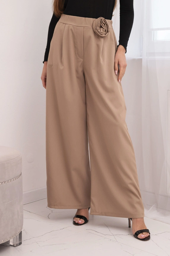Elegant women's trousers with wide legs and decorative flower fango