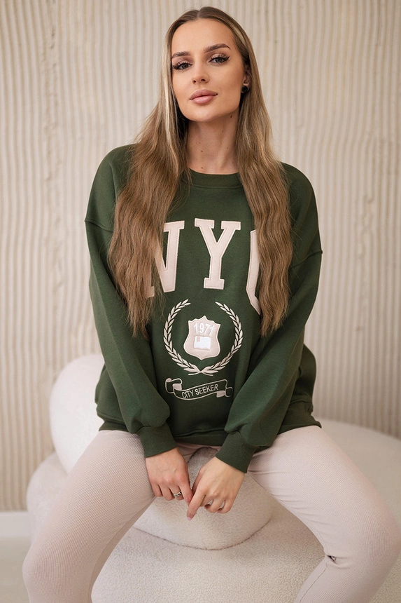 Baumwollset isoliertes sweatshirt + leggings khaki