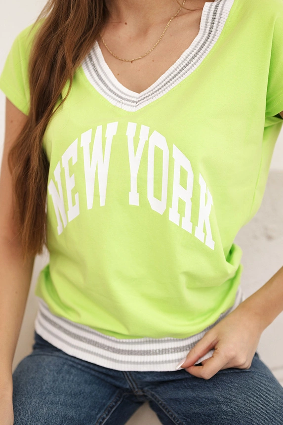 Women's cotton blouse with a V-neck and NEW YORK print green