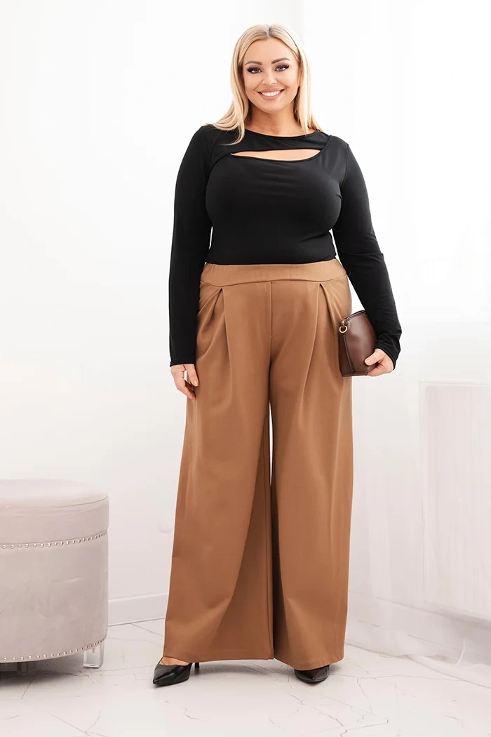 Dámske nohavice Plus Size so širokými nohavicami a plisovaním camelové