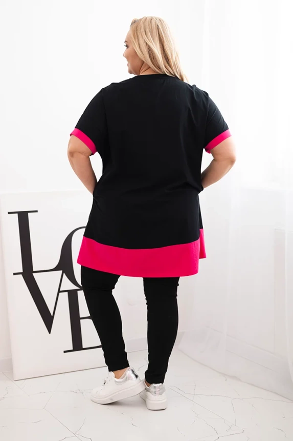 Bluzka damska Plus Size z kwiatowym wzorem i ozdobnymi perełkami fuksja