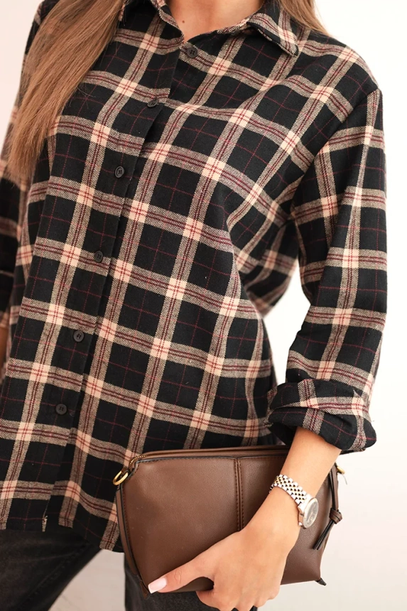 Women's cotton checkered shirt with a longer back black