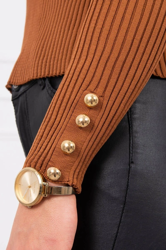 Taillierte Pulloverbluse mit Knöpfen camel