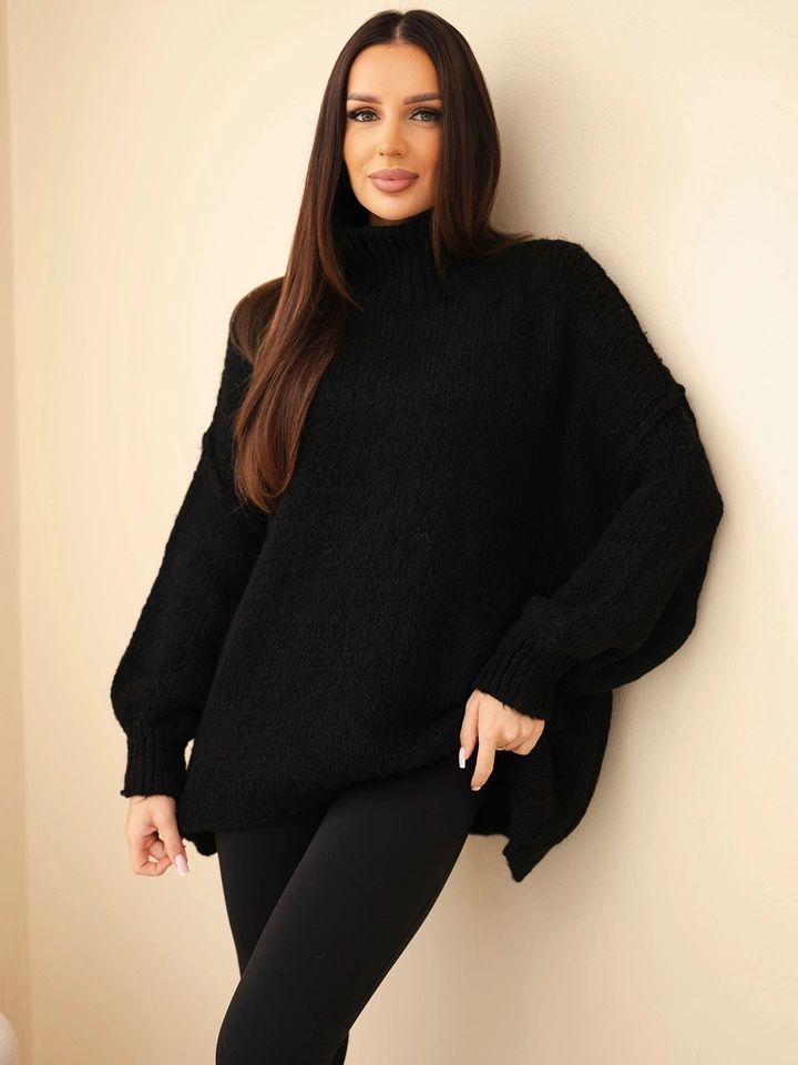 Sweter damski oversize  z dodatkiem wełny z golfem i szerokimi rękawami czarny