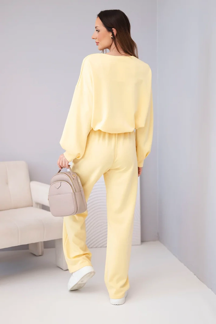 Women's set butter sweatshirt with a brooch and straight-leg pants lemon