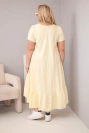 Dámske šaty plus size s krátkym rukávom a volánom z ľahkej viskózy žltá