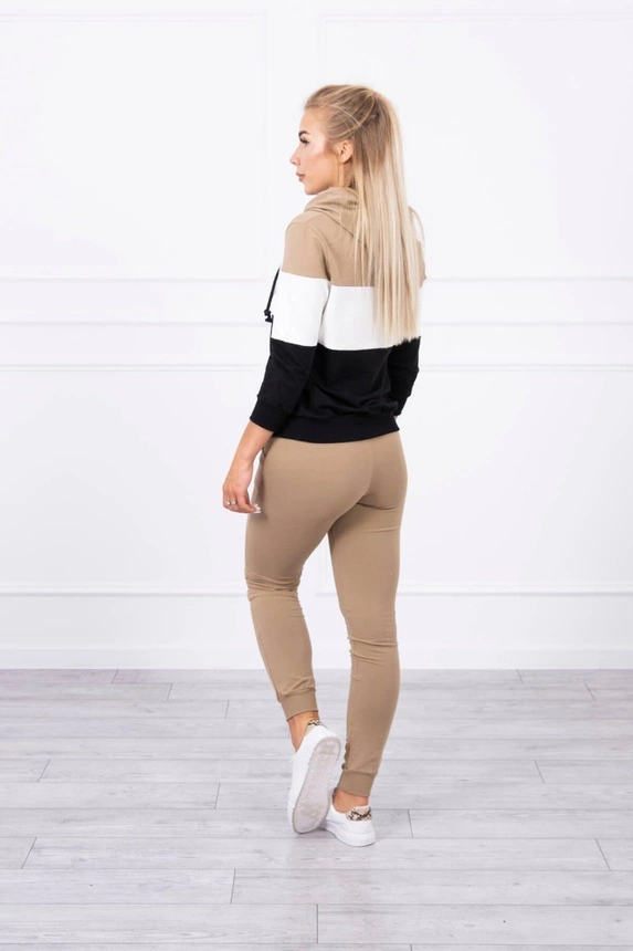 Camel+ecru gestreiftes Set