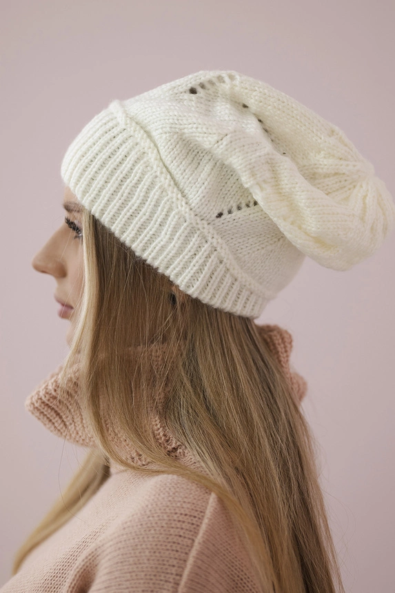 Women's cap Ingrid K371 ecru