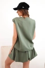 Damen-Set aus Butterstoff mit ärmelloser Bluse und Shorts mit weitem Bein khaki