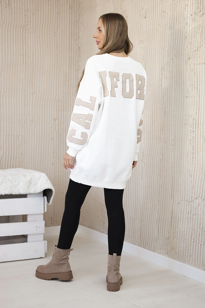 Isoliertes Sweatshirt mit kalifornischem Schriftzug ecru